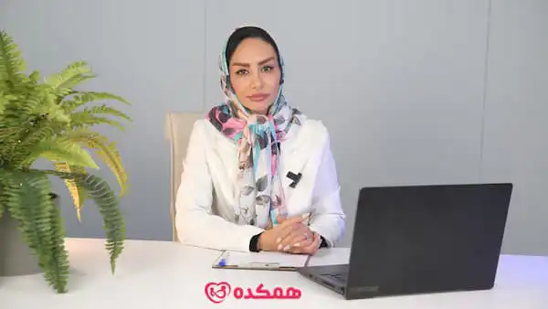 تماس تلفنی با مشاور آنلاین همکده