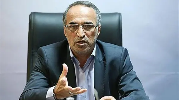 بیوگرافی امیررضا واعظ آشتیانی مدیرعامل سابق استقلال 2 امیررضا واعظ آشتیانی مدیرعامل سابق استقلال