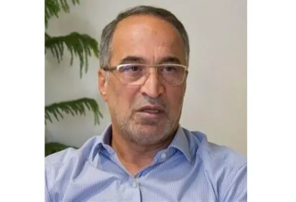 بیوگرافی امیررضا واعظ آشتیانی مدیرعامل سابق استقلال 3 بیوگرافی امیررضا واعظ آشتیانی مدیرعامل سابق استقلال
