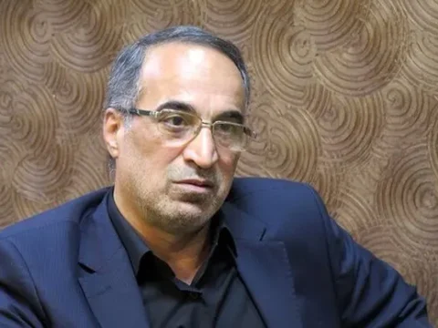 بیوگرافی امیررضا واعظ آشتیانی مدیرعامل سابق استقلال 1 بیوگرافی امیررضا واعظ آشتیانی مدیرعامل سابق استقلال